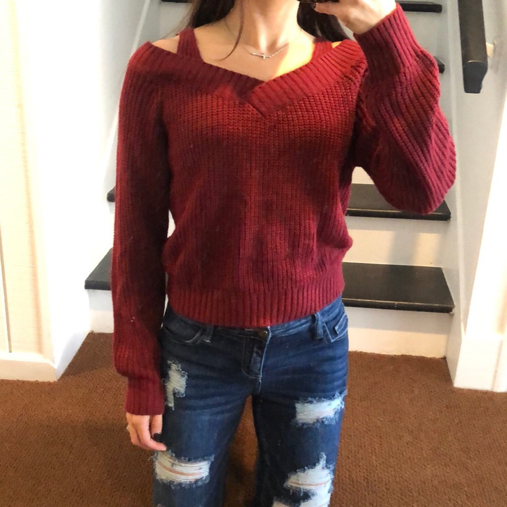 Maroon/Dark Red Sweater